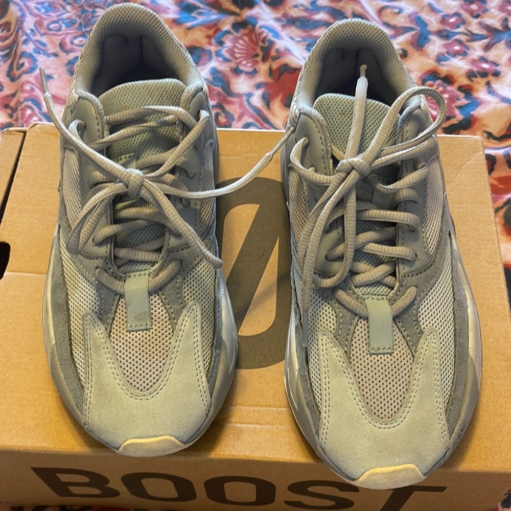 Yeezy Boost 700